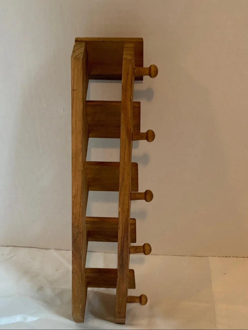 Wood Wall-Mounted Hook Rack with Five Knobs - Brown